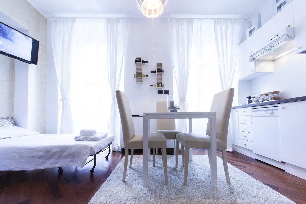 Hemeras Boutique Homes - Design Apartments In Milan Center Екстериор снимка